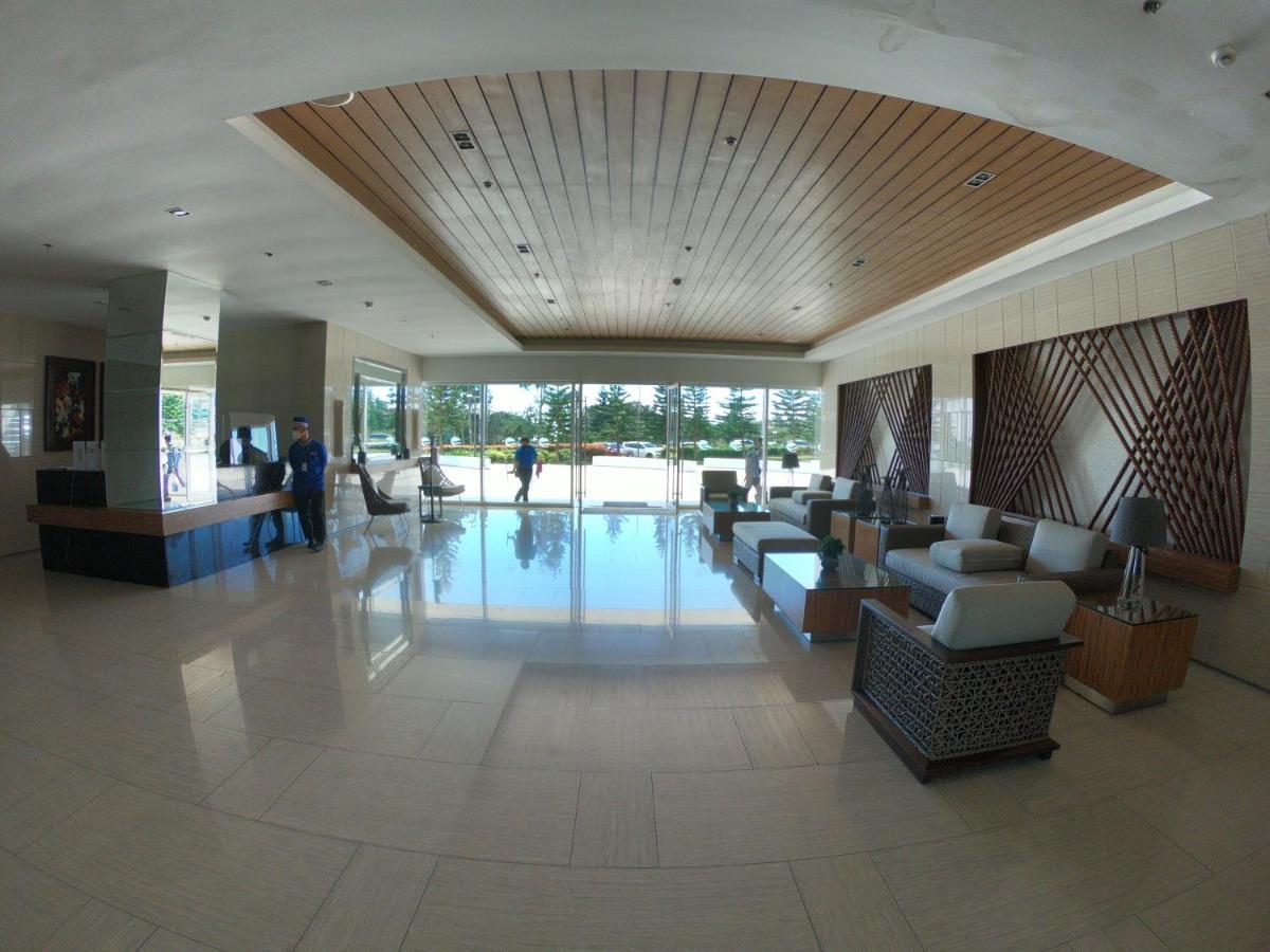 טגאיטאי Breezy Nest Staycation At Wind Residences Tagaytay מראה חיצוני תמונה