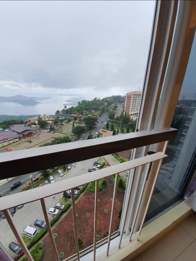 טגאיטאי Breezy Nest Staycation At Wind Residences Tagaytay מראה חיצוני תמונה